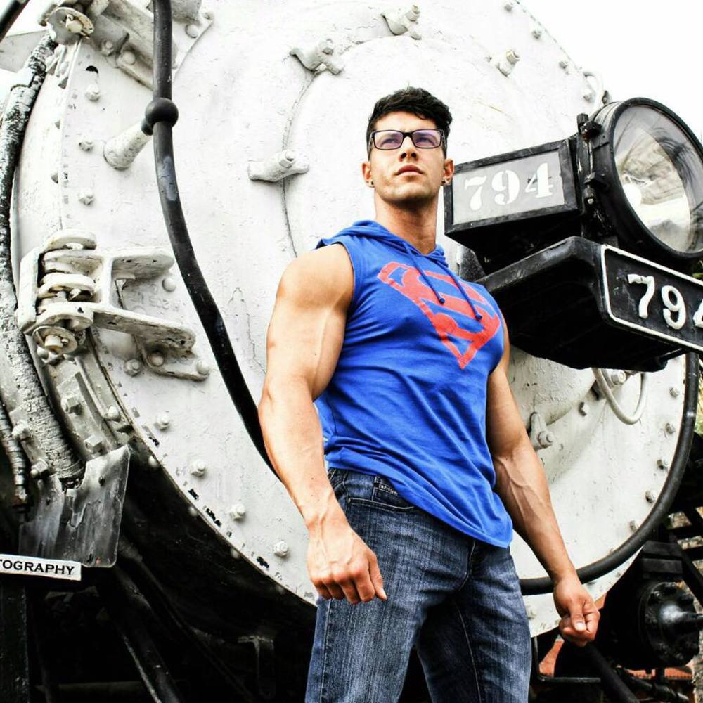 Meet your Posher, Ricardo